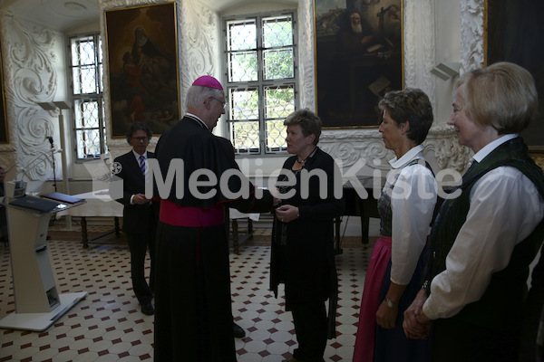 Foto_Neuhold_Bischofgratulation_2014-9914