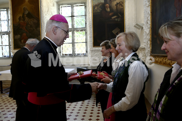 Foto_Neuhold_Bischofgratulation_2014-9920