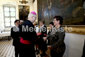 Foto_Neuhold_Bischofgratulation_2014-9924