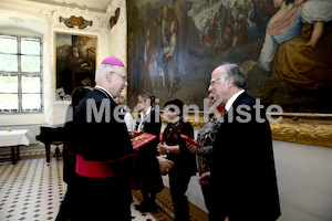 Foto_Neuhold_Bischofgratulation_2014-9926