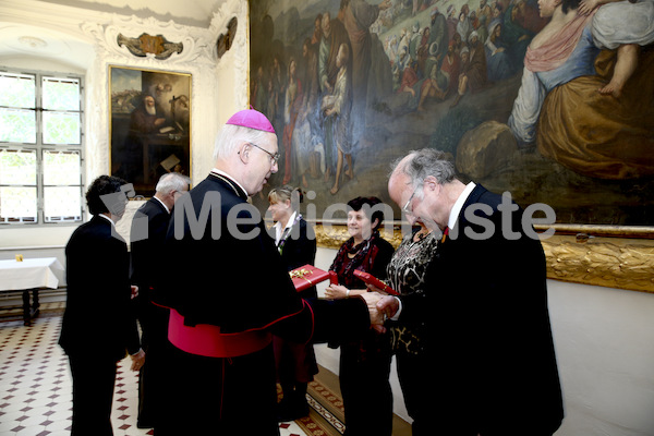 Foto_Neuhold_Bischofgratulation_2014-9927