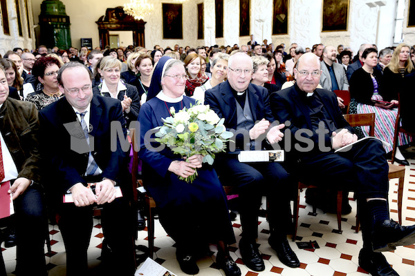 Foto_Neuhold_Bischofgratulation_2014-9964