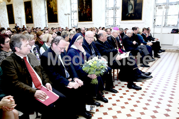 Foto_Neuhold_Bischofgratulation_2014-9967