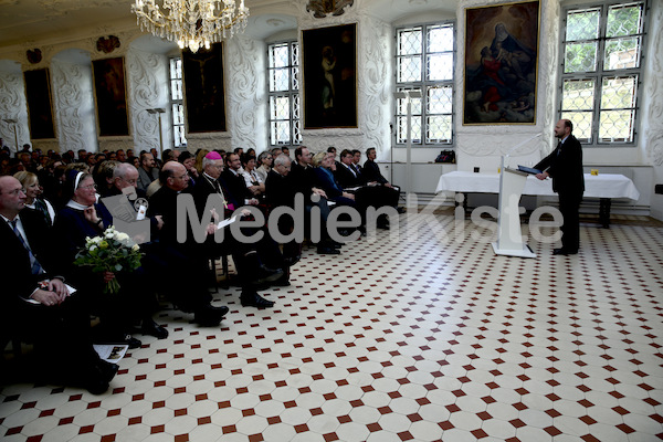 Foto_Neuhold_Bischofgratulation_2014-9969