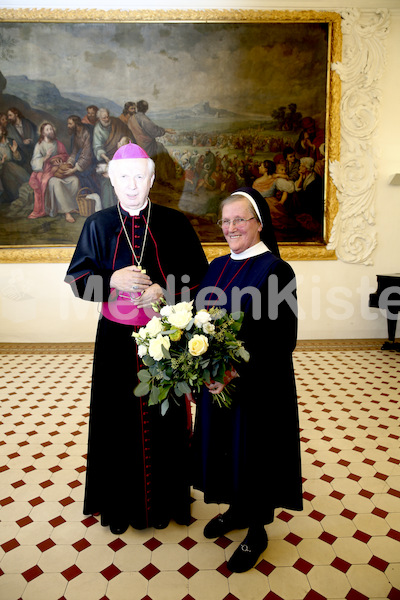 Foto_Neuhold_Bischofgratulation_2014-9989
