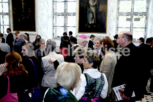 Foto_Neuhold_Bischofgratulation_2014-9992