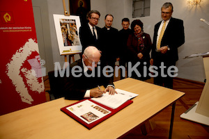 Foto_Neuhold_Sonderbriefmarke_2014_DM_PS-7882