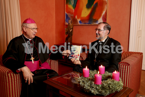 Foto_Neuhold_Weihnachtsheft_mit_DB_Kapellari_SI_Miklas-9680