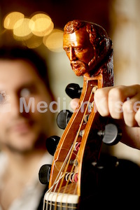 Georg Kroneis _ Viola da Gambae