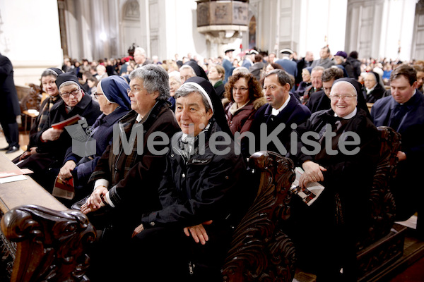 Hl. Messe Inauguration Feier EB Lackner (16)