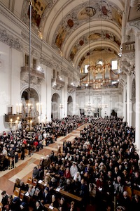 Hl. Messe Inauguration Feier EB Lackner (299)