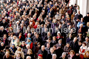 Hl. Messe Inauguration Feier EB Lackner (342)