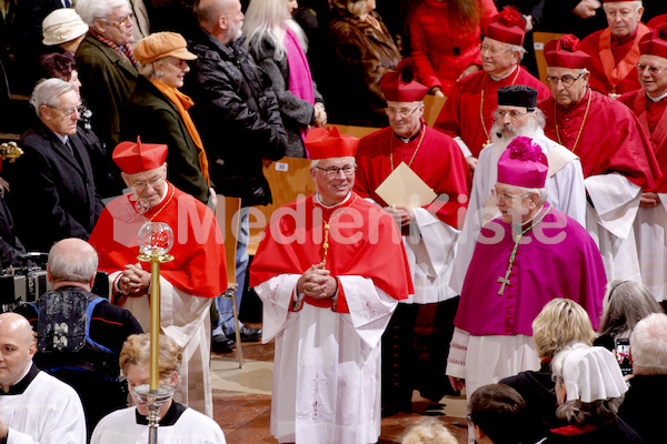 Hl. Messe Inauguration Feier EB Lackner (96)