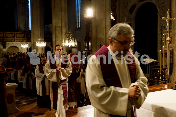 Kanoniker_Trstenjak_Oberndorfer_Kowald_feierliche_Aufnahme__F.Neuhold-4645