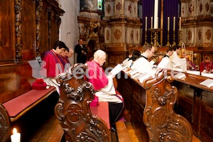 Kanoniker_Trstenjak_Oberndorfer_Kowald_feierliche_Aufnahme__F.Neuhold-4738