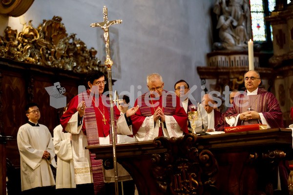 Kanoniker_Trstenjak_Oberndorfer_Kowald_feierliche_Aufnahme__F.Neuhold-4787