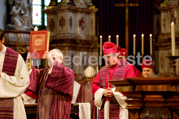 Kanoniker_Trstenjak_Oberndorfer_Kowald_feierliche_Aufnahme__F.Neuhold-4816