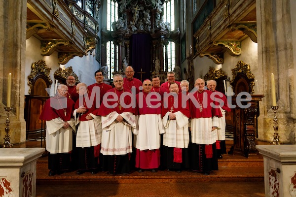 Kanoniker_Trstenjak_Oberndorfer_Kowald_feierliche_Aufnahme__F.Neuhold-4841