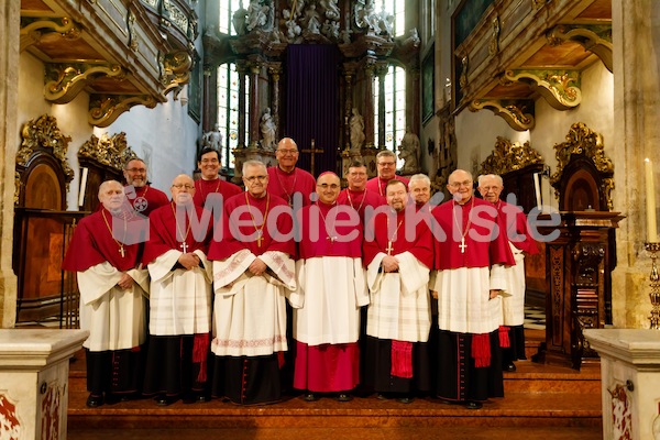 Kanoniker_Trstenjak_Oberndorfer_Kowald_feierliche_Aufnahme__F.Neuhold-4860