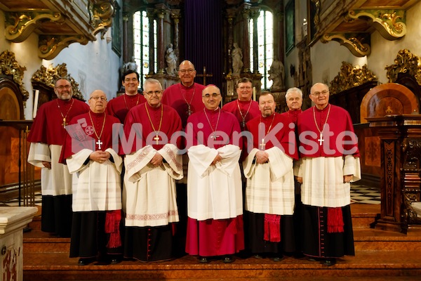 Kanoniker_Trstenjak_Oberndorfer_Kowald_feierliche_Aufnahme__F.Neuhold-4873