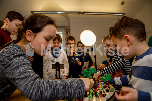 Kindertag_Ordinariat_Palmbüscherl_Kreuz_Palmbuschen-6071