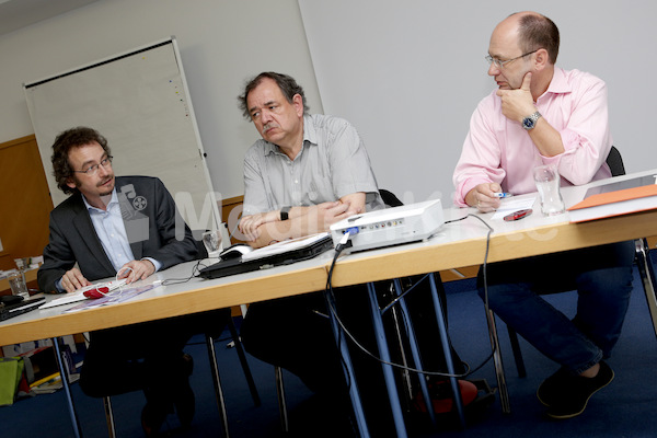 Kirchenpressekonferenz Sinus-6830