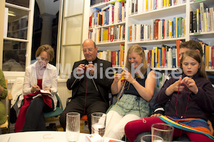 Lange Nacht der Kirche Strickrunde Gaby-5384