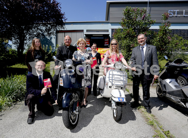 LNK Pressekonferenz mit Vespa-7230