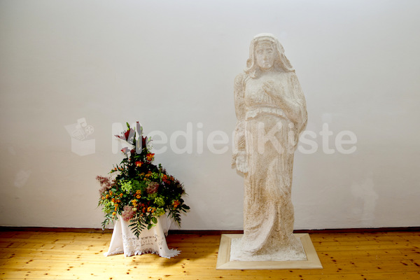 LSF Marienstatue Segnung-1212