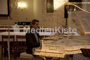 Medienempfang 2012-9047