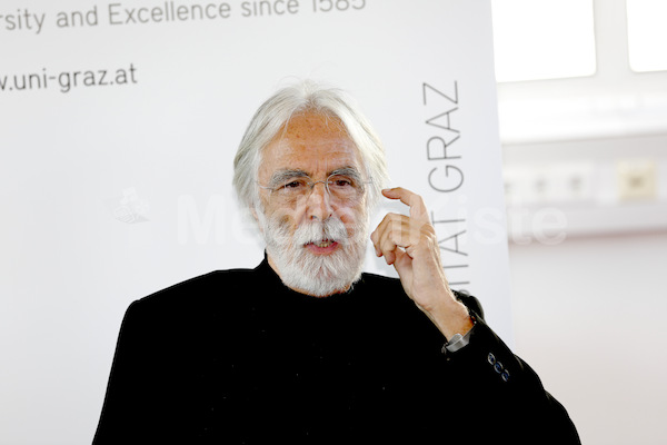 Michael Haneke erhaelt den Ehrendoktor der Universitaet Graz-0971