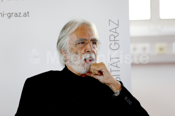 Michael Haneke erhaelt den Ehrendoktor der Universitaet Graz-0976