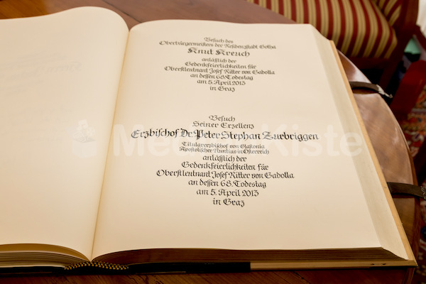 Nuntius Eintrag ins Goldene Buch beim DB-4311
