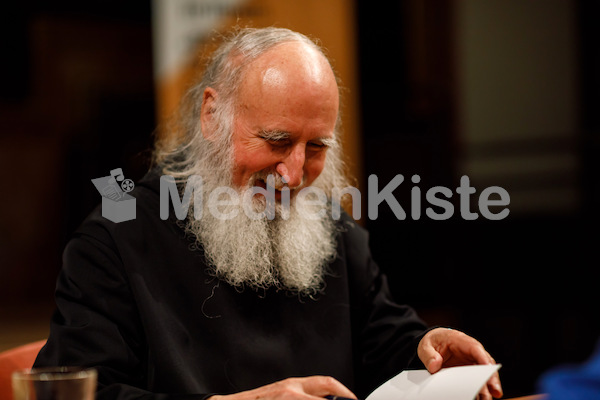 P._Anselm_Grün_2S_F._Neuhold-9563