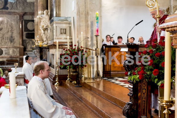 Priesterweihe fuer PS-0996