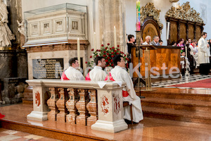 Priesterweihe fuer PS-1009