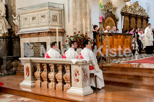 Priesterweihe fuer PS-1009