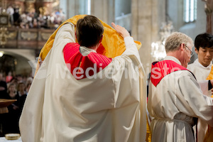 Priesterweihe fuer PS-1083