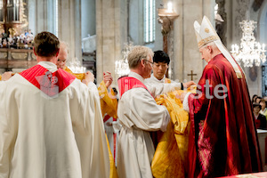 Priesterweihe fuer PS-1085