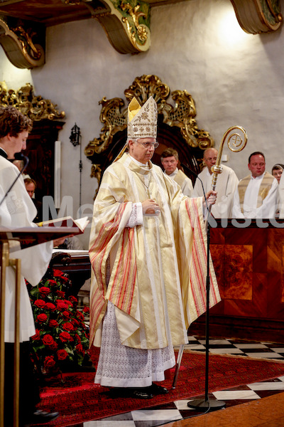 Priesterweihe fuer PSjpg ba-6537