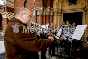 var-plain_site-storage-images-media2012-segnung-zentralfriedhof-eingang-7650-1259387-1-ger-DE-Segnung-Zentralfriedhof-Eingang-7650